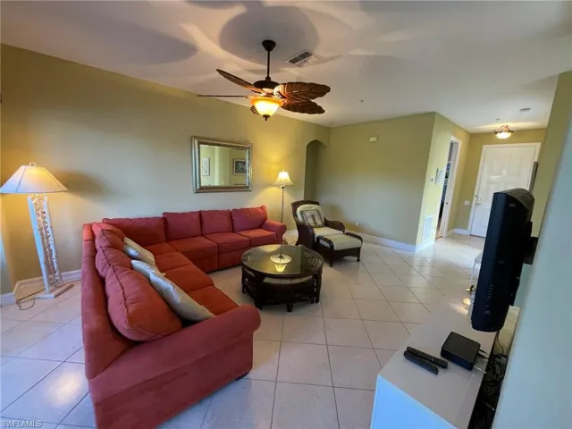 784  Carrick Bend  CIR, Naples, FL 34110