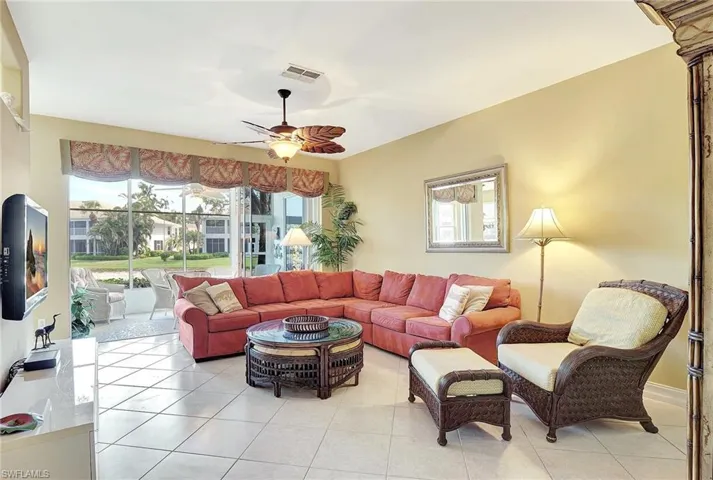 784  Carrick Bend  CIR, Naples, FL 34110