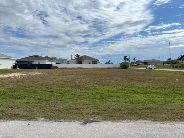 1701 Nw 11th Pl, Cape Coral Fl 33993
