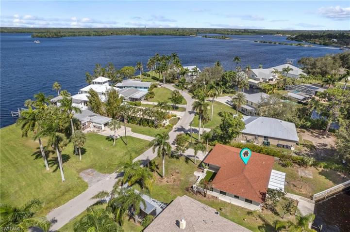 River View in Front