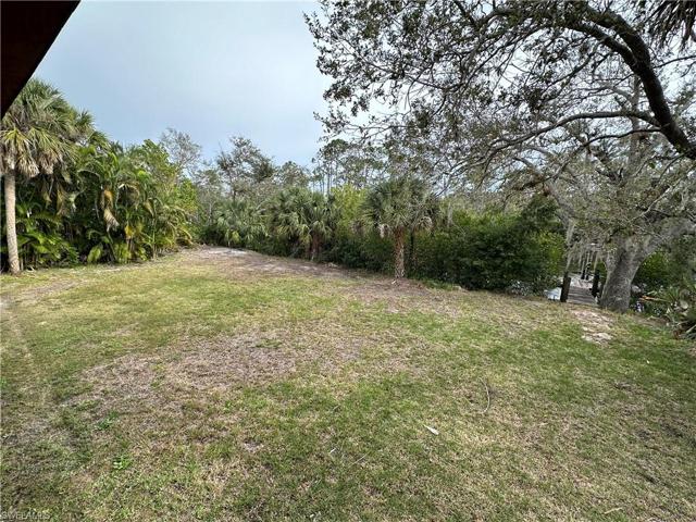 20708  Charing Cross  CIR, Estero, FL 33928