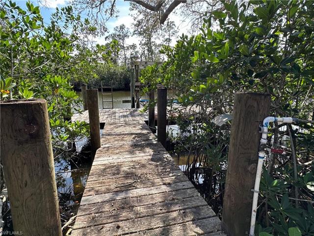20708  Charing Cross  CIR, Estero, FL 33928