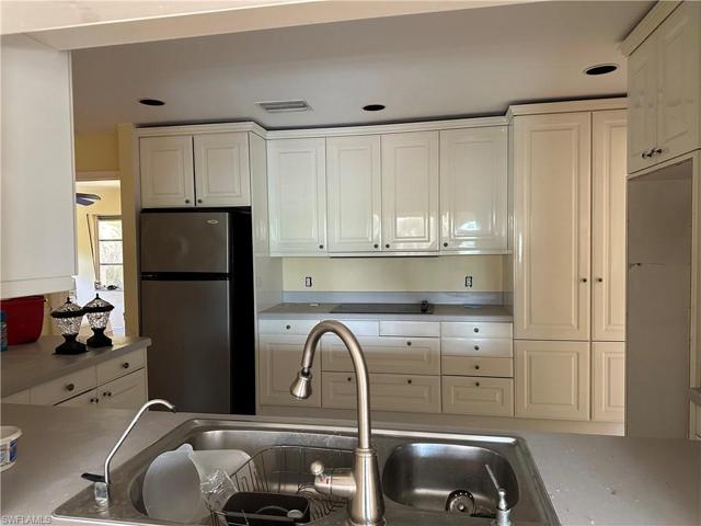 20708  Charing Cross  CIR, Estero, FL 33928