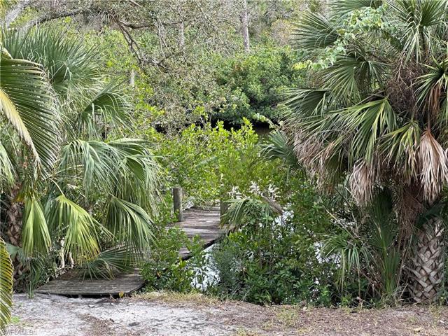 20708  Charing Cross  CIR, Estero, FL 33928
