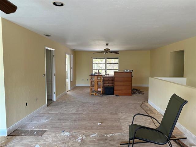 20708  Charing Cross  CIR, Estero, FL 33928