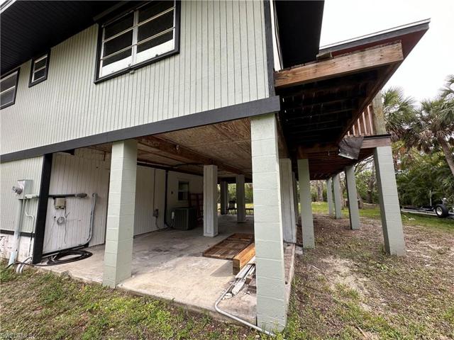 20708  Charing Cross  CIR, Estero, FL 33928
