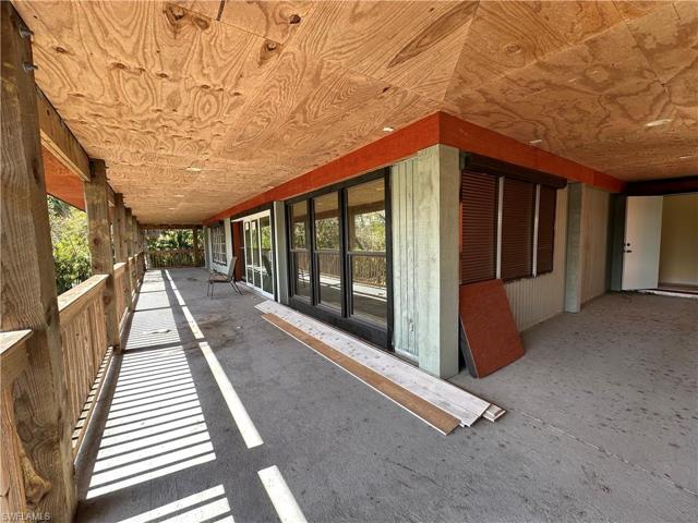 20708  Charing Cross  CIR, Estero, FL 33928