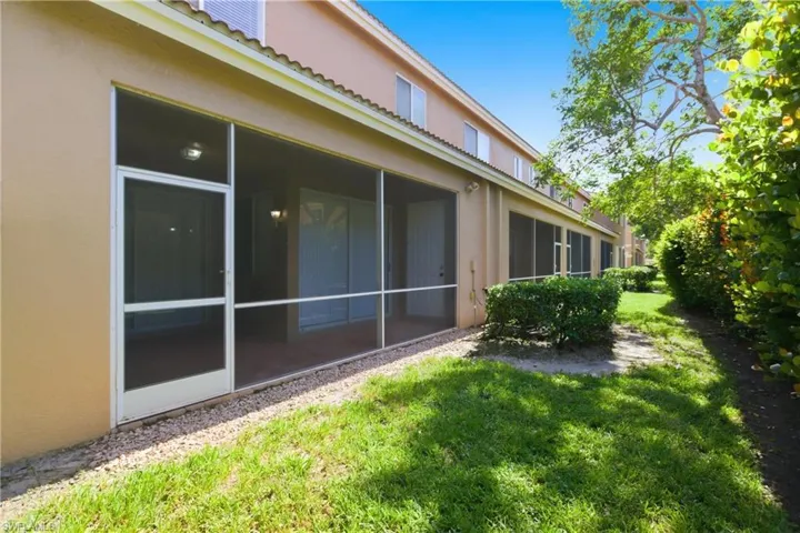 9656  Roundstone  CIR, Fort Myers, FL 33967