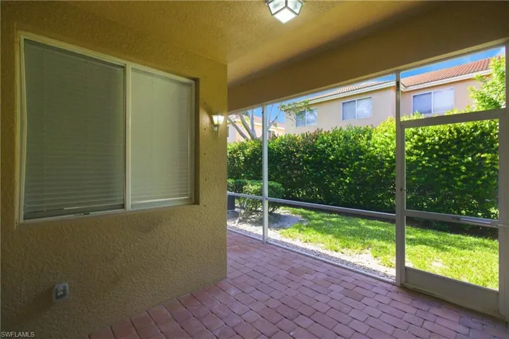 9656  Roundstone  CIR, Fort Myers, FL 33967