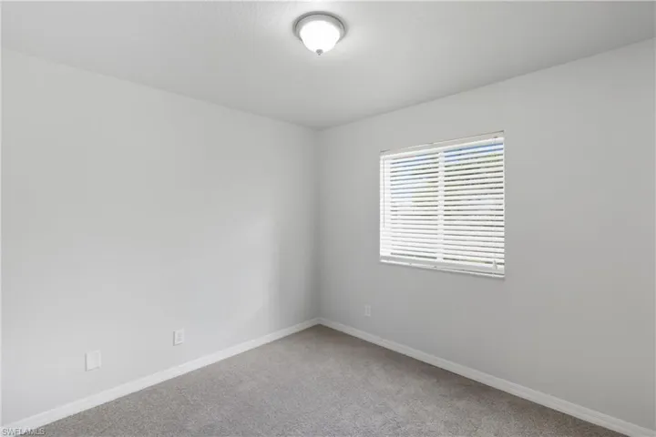 9656  Roundstone  CIR, Fort Myers, FL 33967