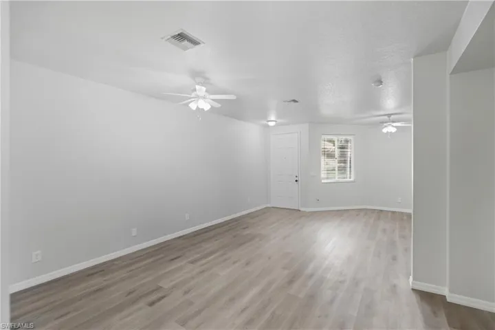 9656  Roundstone  CIR, Fort Myers, FL 33967