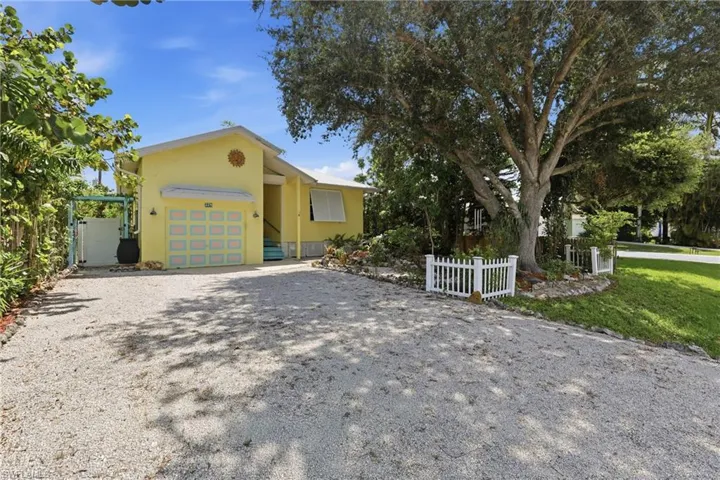 224 Benson St, Naples, Florida 34113
