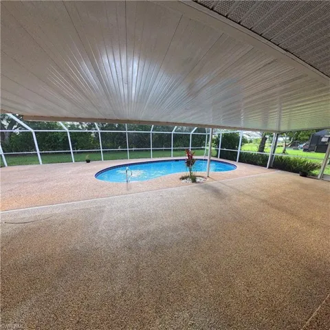 546 Whispering Wind Bend, Lehigh Acres, Florida 33974