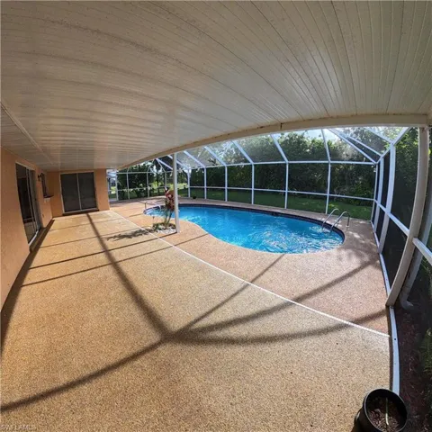546 Whispering Wind Bend, Lehigh Acres, Florida 33974