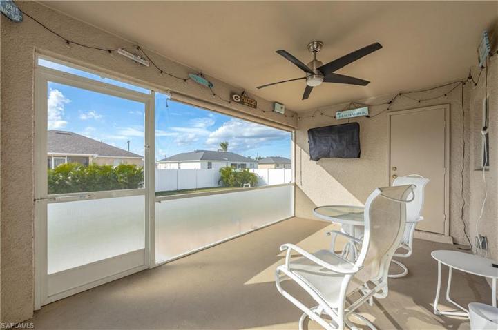 screened/covered spacious patio