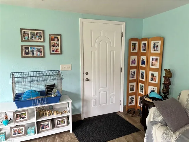 2757 Garden St, North Fort Myers, Florida 33917