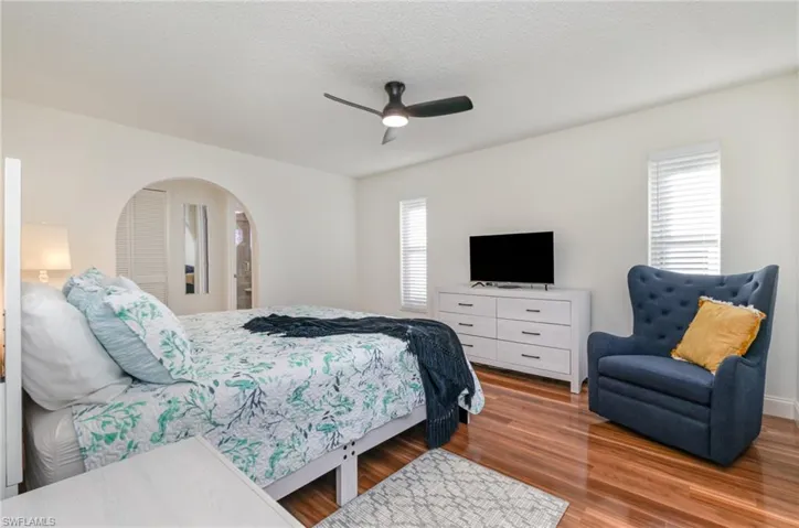 Master Bedroom with TV!