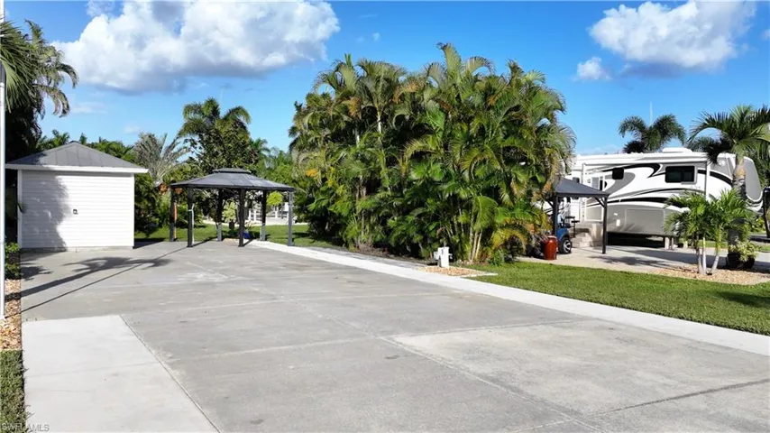 5871 Pathwood Ct, Fort Myers, Florida 33905