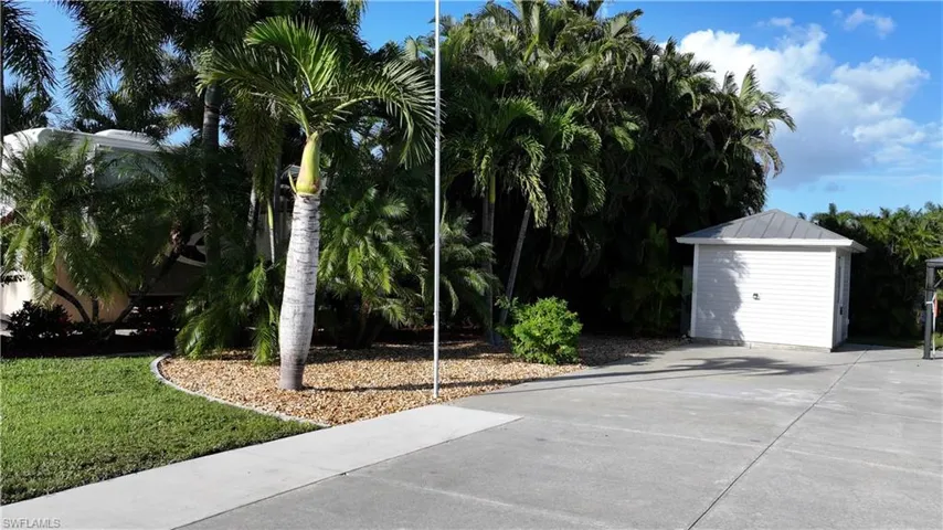 5871 Pathwood Ct, Fort Myers, Florida 33905