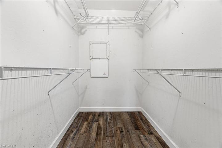 Walk-in closet