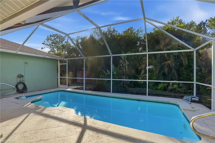 8360 Bounty Rd, Fort Myers, Florida 33967