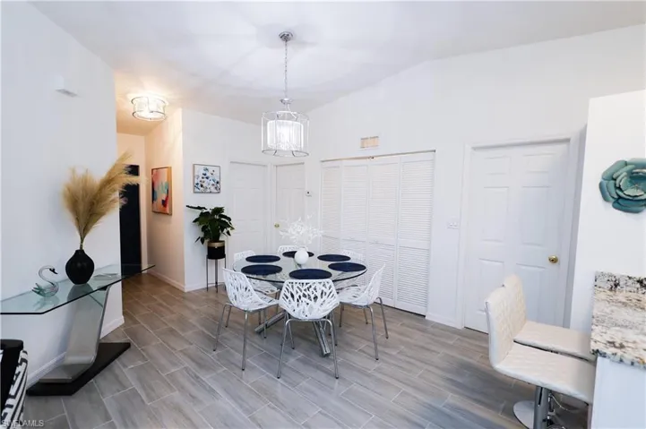 650  103rd N AVE, Naples, FL 34108