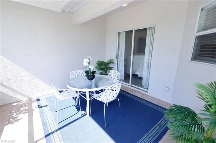 650  103rd N AVE, Naples, FL 34108