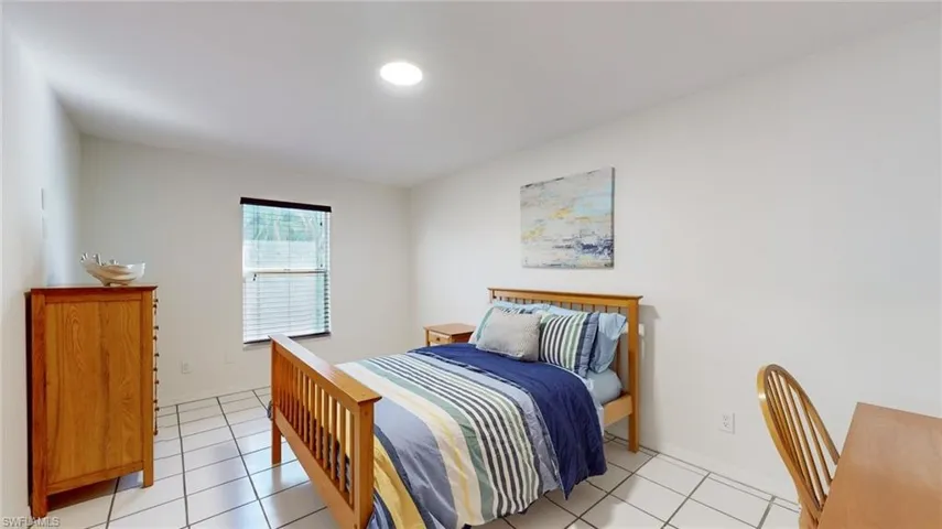 18249  Lee  RD, Fort Myers, FL 33967
