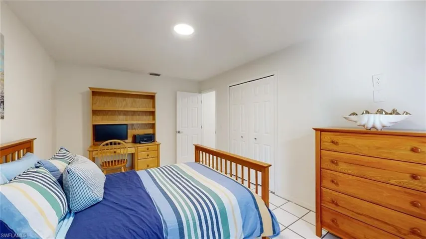18249  Lee  RD, Fort Myers, FL 33967