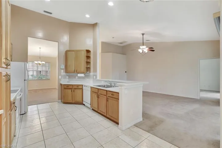 3617  Recreation  LN, Naples, FL 34116