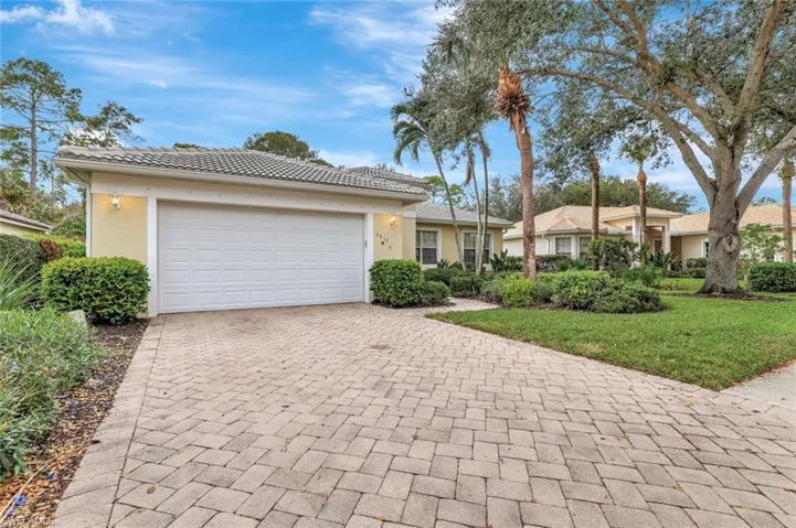 3617  Recreation  LN, Naples, FL 34116
