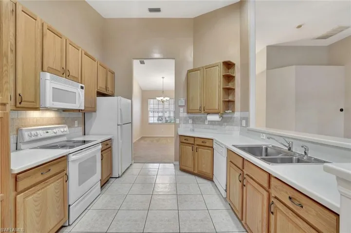 3617  Recreation  LN, Naples, FL 34116