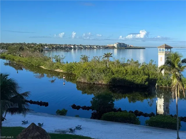 Night time picture of Eagle Perch Island.