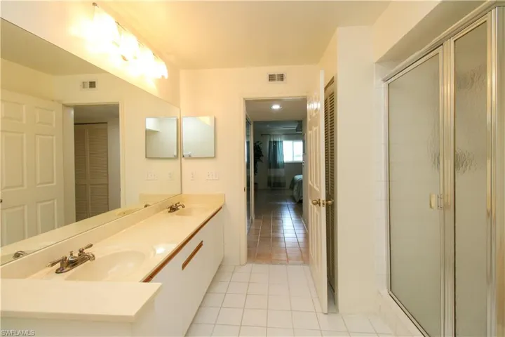 333 Sunrise Cay 2, Naples, Florida 34114