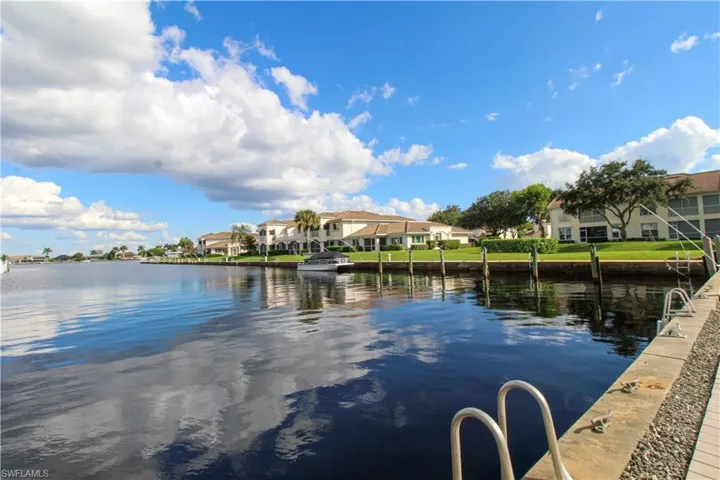 333 Sunrise Cay 2, Naples, Florida 34114
