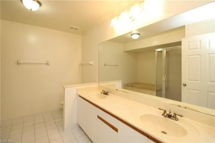 333 Sunrise Cay 2, Naples, Florida 34114