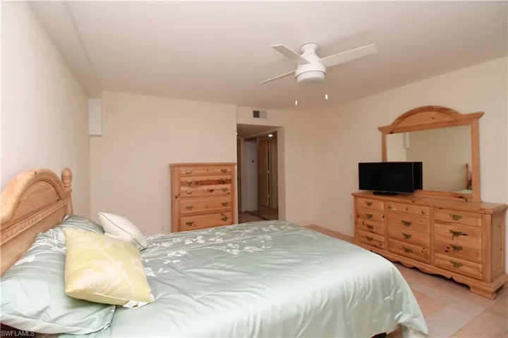 333 Sunrise Cay 2, Naples, Florida 34114
