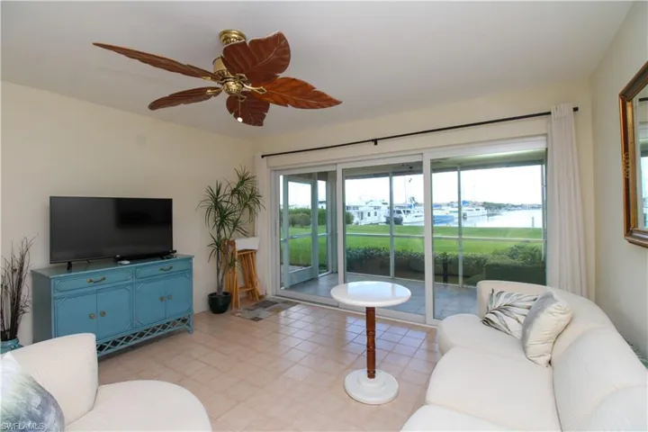 333 Sunrise Cay 2, Naples, Florida 34114