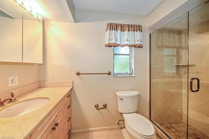 5960  Copper Leaf  LN, Naples, FL 34116
