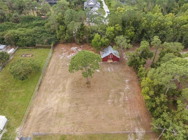 Arial looking South at Barn & Pasture area