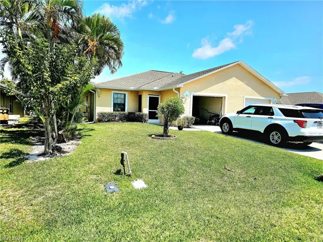 4401-4403 SW 7th  PL, Cape Coral, FL 33914