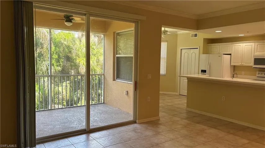 8341 Whiskey Preserve Cir 527, Fort Myers, Florida 33919