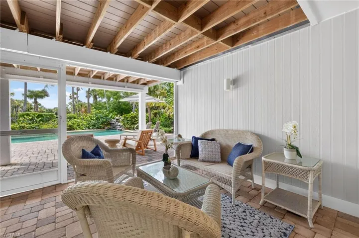 1828 Buckthorn Ln, Sanibel, Florida 33957