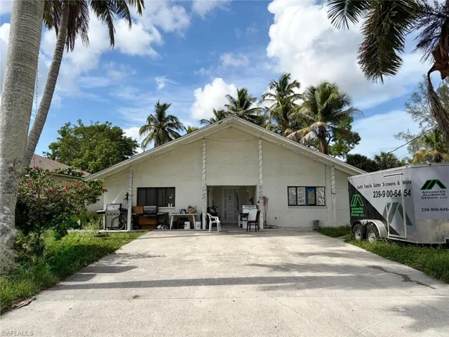 5395 Carolina Ave, Naples, Florida 34113