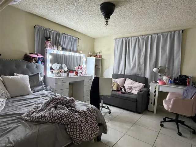 5395 Carolina Ave, Naples, Florida 34113