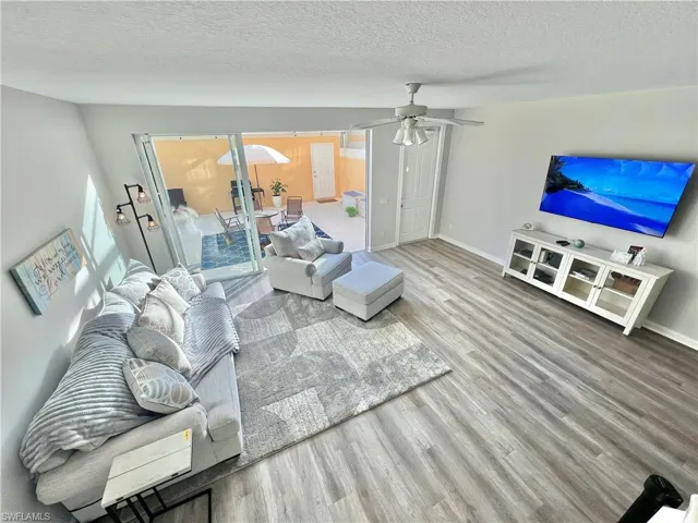 8036  Josefa  WAY, Naples, FL 34114