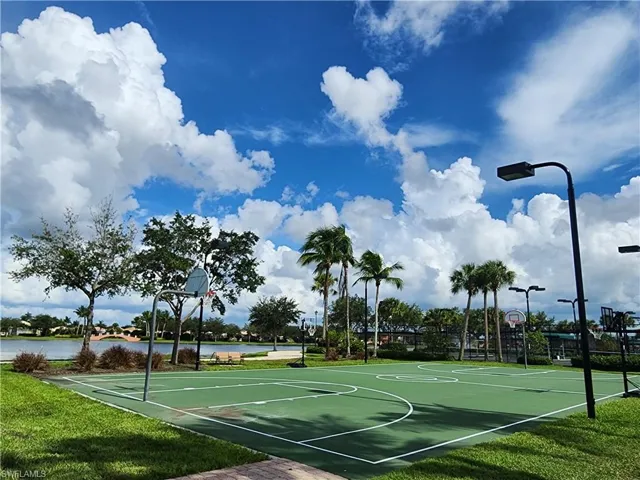 8036  Josefa  WAY, Naples, FL 34114