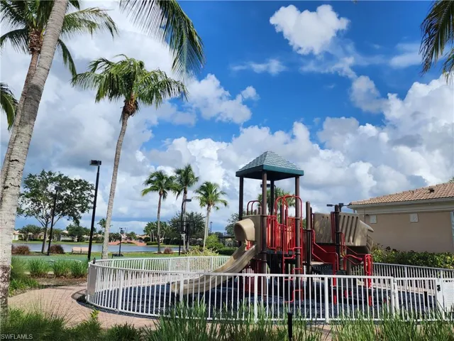 8036  Josefa  WAY, Naples, FL 34114