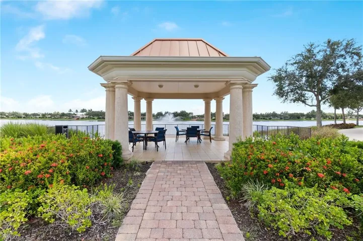 8036  Josefa  WAY, Naples, FL 34114