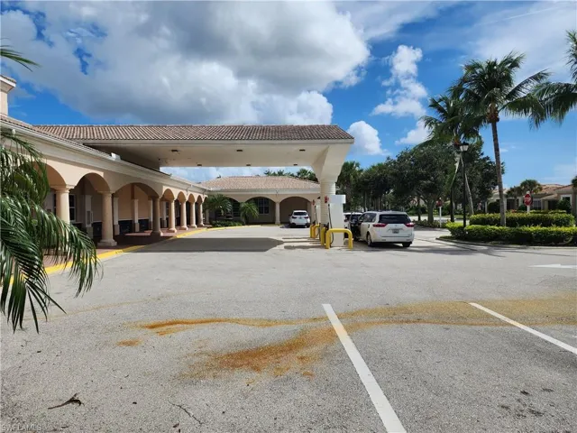 8036  Josefa  WAY, Naples, FL 34114